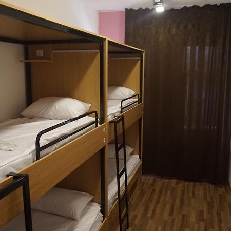 Central Hostel Шеки Экстерьер фото